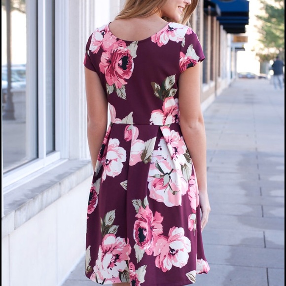 ❤️❗️Last 2! S-M Wine Floral Dress - Picture 6 of 7